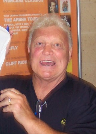 The Golden Jet, Bobby Hull, passes away at age 84.