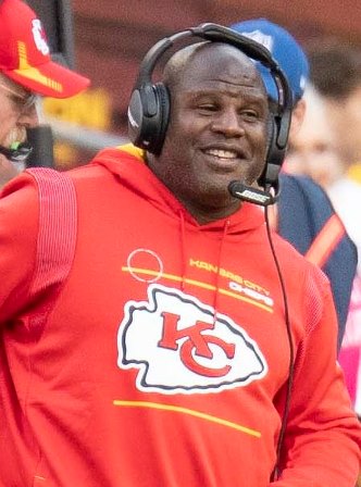 Sources: Commanders complete hiring of Eric Bieniemy as their new OC.