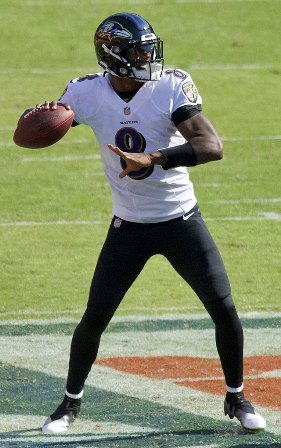 QB Lamar Jackson of the Ravens claims he made a trade request: Not "interested in meeting my value" as a team