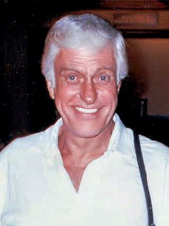Dick Van Dyke hurts himself slightly after hitting a fence with a Lexus.