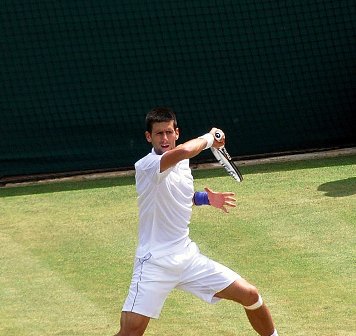 Novak Djokovic defeats Carlos Alcaraz to win the Cincinnati Open.