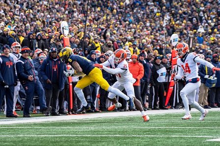 Nebraska beats Illinois 20-7 thanks to two touchdowns in 10 seconds.