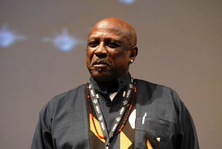 At the age of 87, Louis Gossett Jr., the first Black man to win an Oscar for supporting actor, passes away.