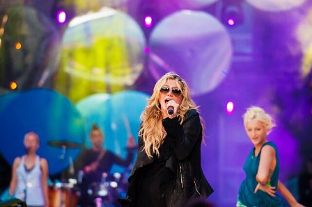 Diddy’s ‘Tik Tok’ lyrics are altered by Kesha during her unexpected Coachella performance.