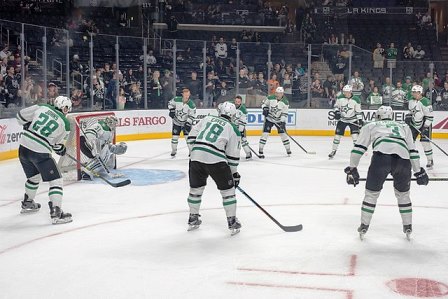 In Game 6, Stars defeat Avalanche in double overtime to go to the West Final.