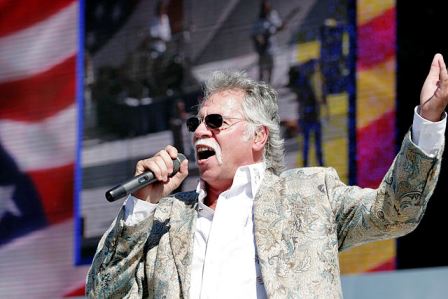 Joe Bonsall, a 50-year staple of the Oak Ridge Boys in country music, passes away at the age of 76.